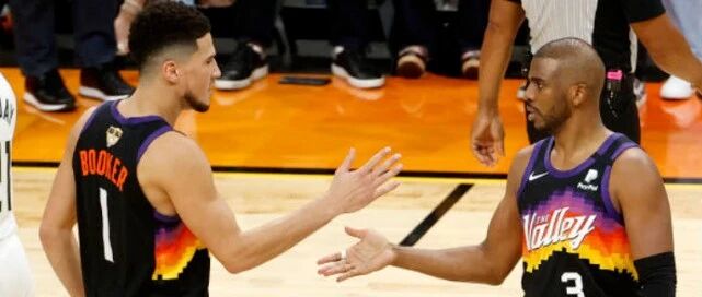 刷爆5大神迹！36岁保罗轰32分书写不老传奇 今年总冠军稳了？