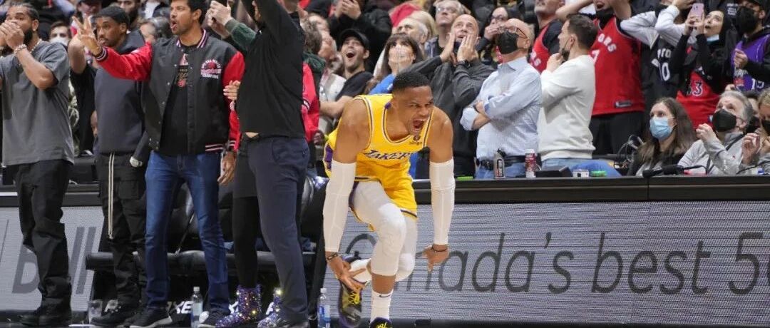 来吧！排队给威少道个歉