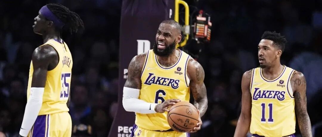 詹姆斯多次暴怒，湖人连心气都丢了