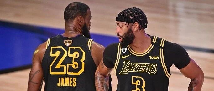 湖人2-0领先总决赛只剩最后悬念 浓眉无解詹皇抢FMVP还有戏吗？