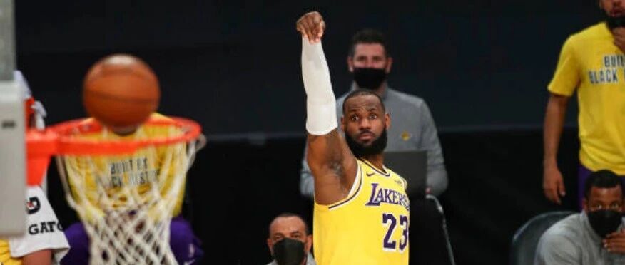 纪录之夜，老詹不是地球人