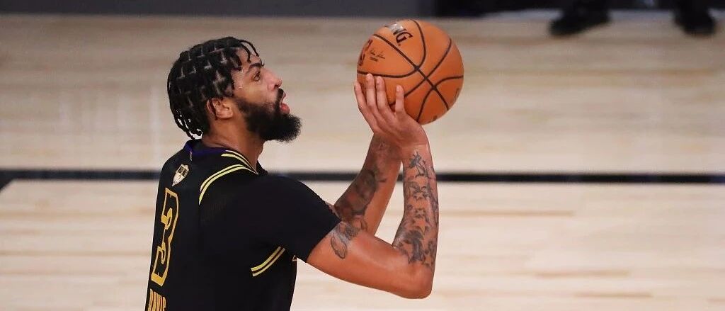 今年季后赛将改变谁的命运？浓眉拒当空砍群主 吉巴扫清质疑