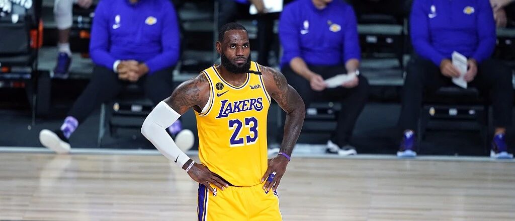 湖人想赢下第二战，到底该怎么打？