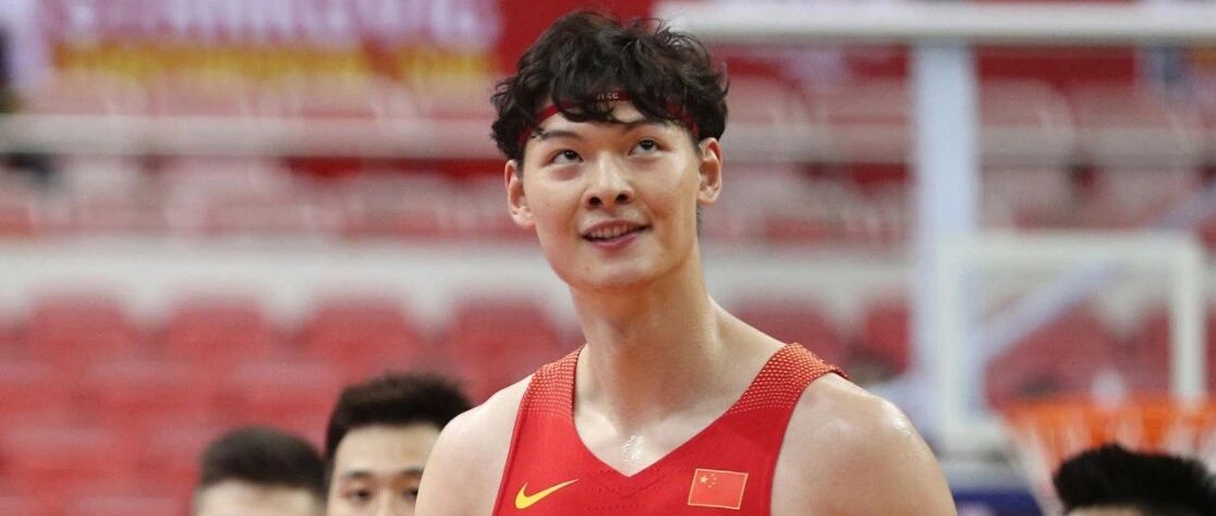 被耍了？曝湖人不会签约王哲林 大王的NBA梦想破碎