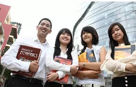 新加坡留学生活25问！留学／移民／生活信息全在这里