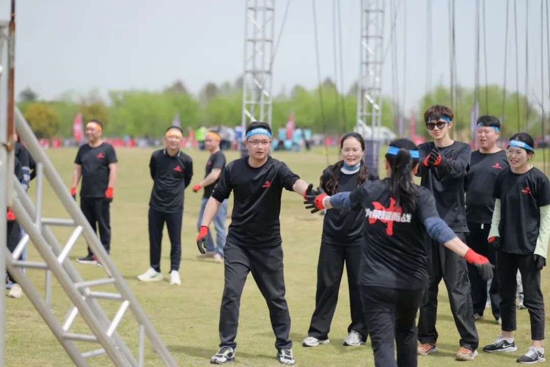 2024年  春季營銷勇士戰(zhàn)-沖 為榮耀而戰(zhàn)