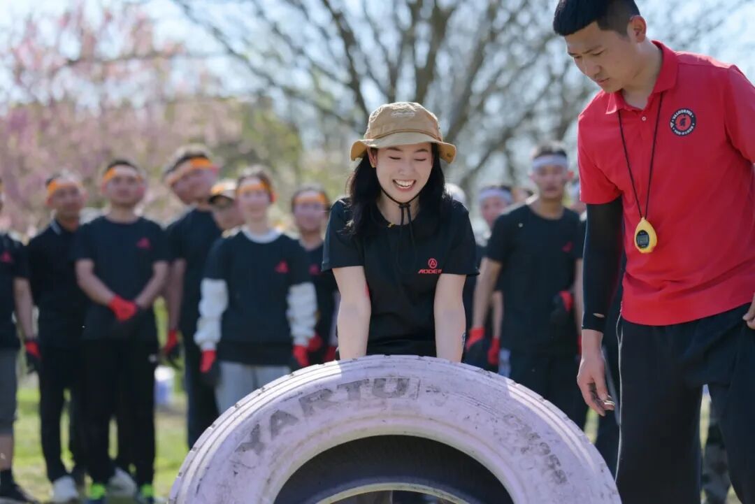 2024年  春季營銷勇士戰(zhàn)-沖 為榮耀而戰(zhàn)