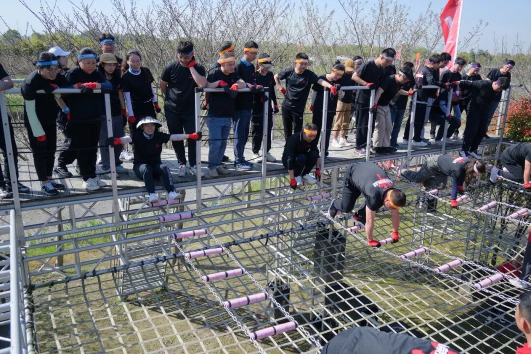 2024年  春季營銷勇士戰(zhàn)-沖 為榮耀而戰(zhàn)