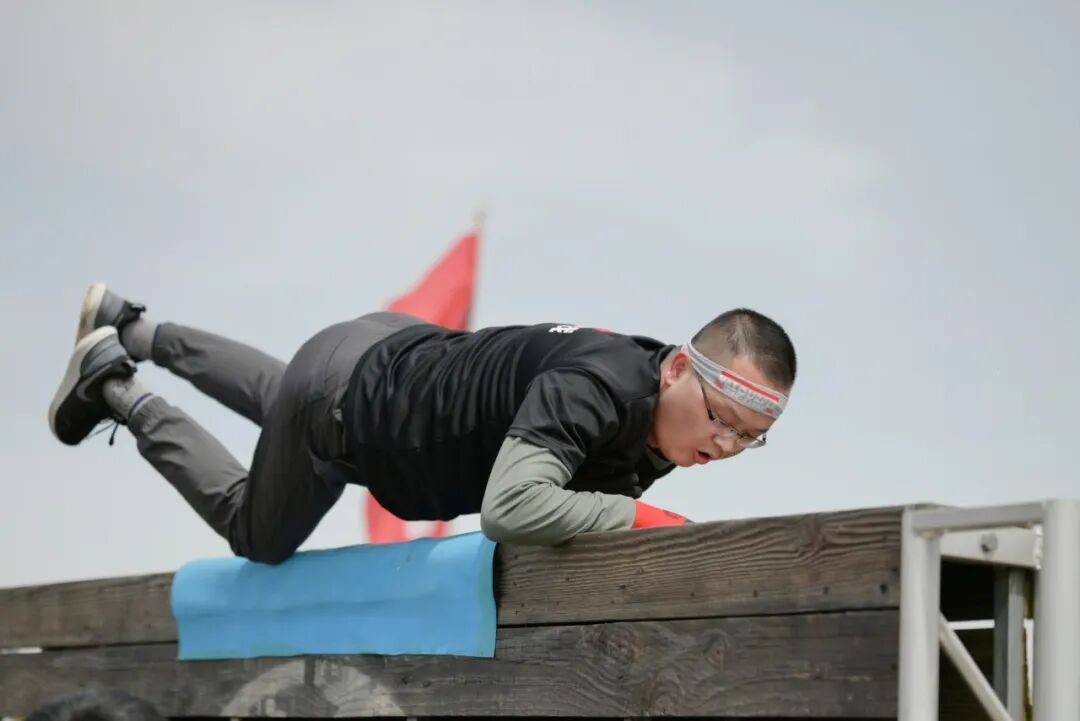 2024年  春季營銷勇士戰(zhàn)-沖 為榮耀而戰(zhàn)