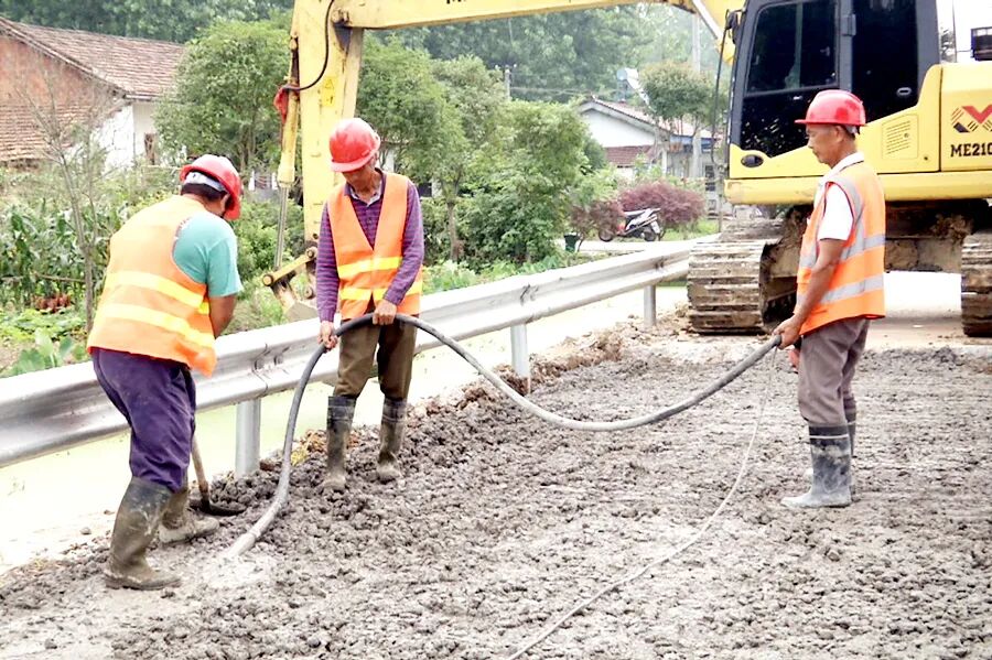 区乡公路管理处：用真情用全力铺好发展路、致富路、民生路