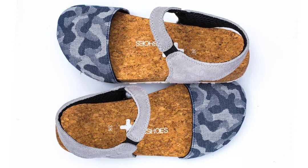 otz丑萌鞋夏天要让双脚也穿得少一些一