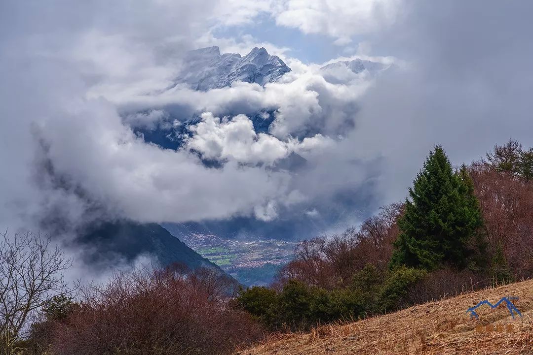 南迦巴瓦，何以成為中國最美的山峰？ 旅遊 第20張