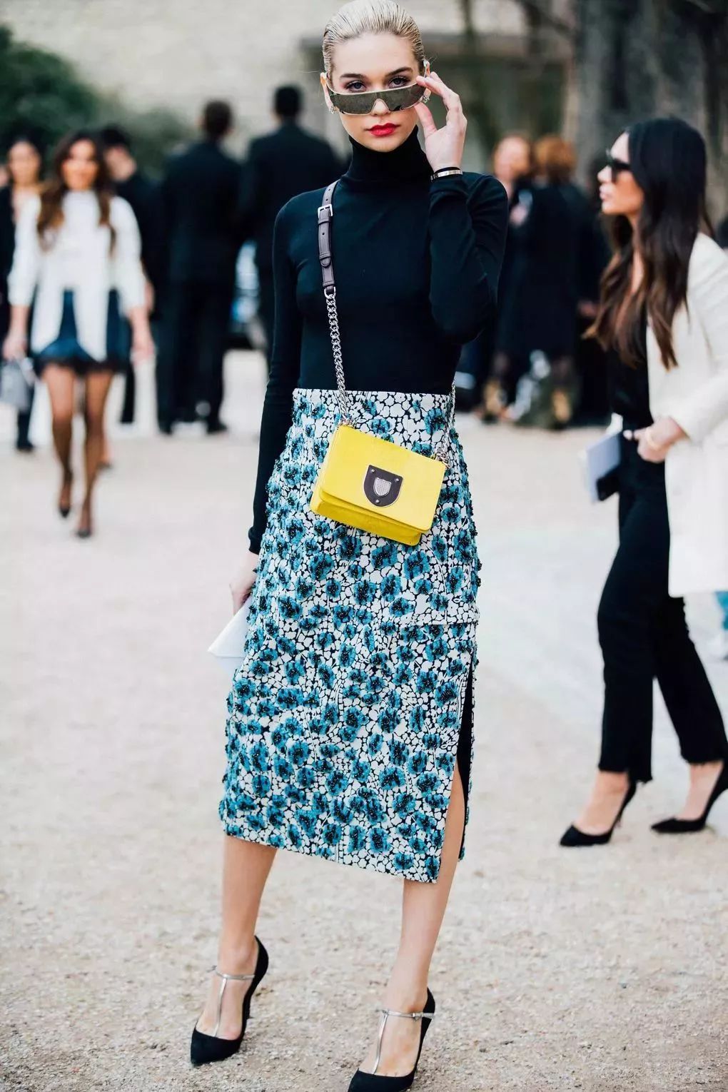 今年秋冬穿上小高領，比買對大衣更重要！ 時尚 第26張