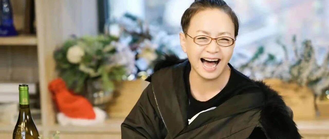 今晚十点 王琳约会男嘉宾撒娇 白冰打约会电话脸红耳赤