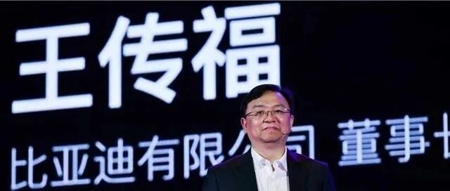 比亚迪年营收2161亿：扣非后净利降57% 获政府补贴23亿