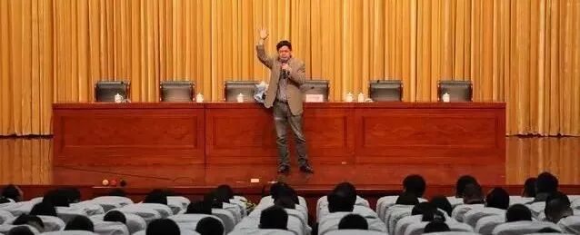 沈石溪的书为什么不能看_沈石溪最著名的书_沈石溪畅销书