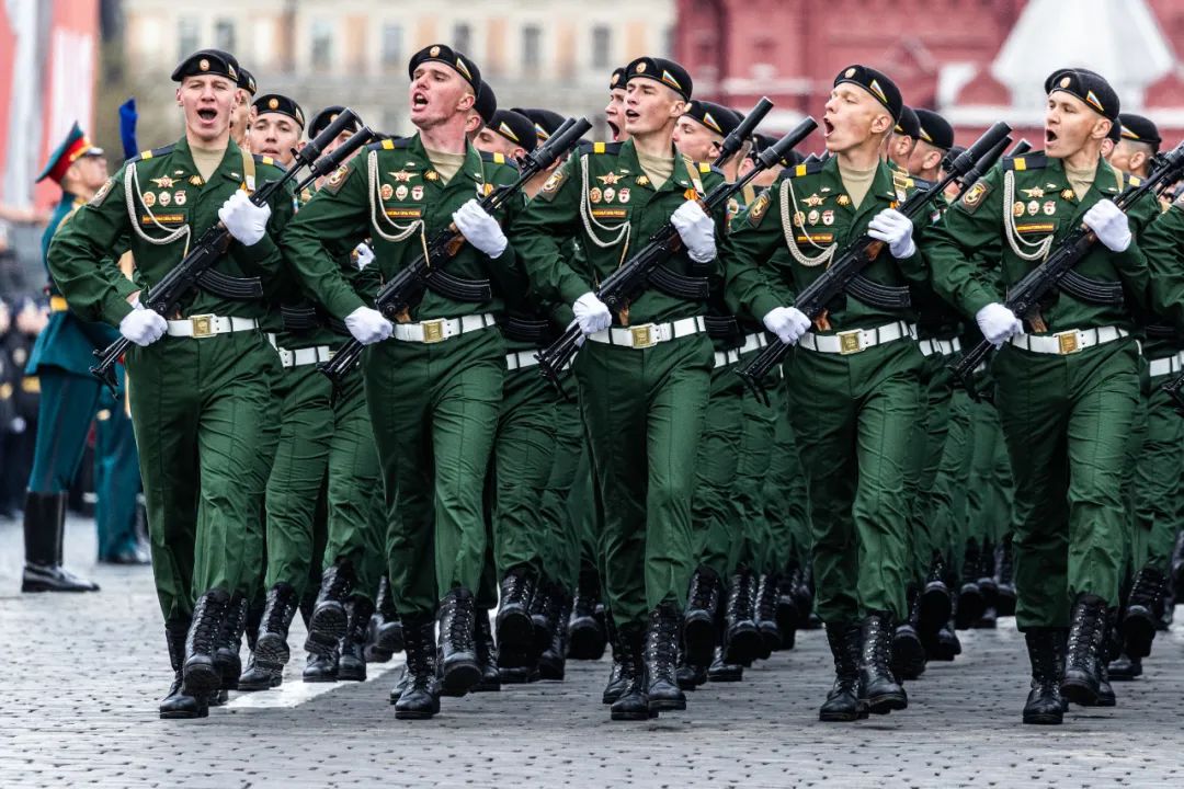 红场阅兵现场画面来了！普京：为了俄罗斯