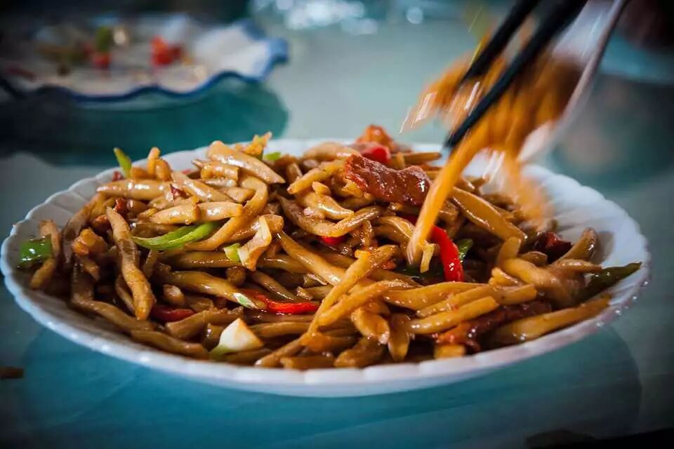 三种人不宜喝炒米茶_炒米茶禁忌_喝炒米茶的好处