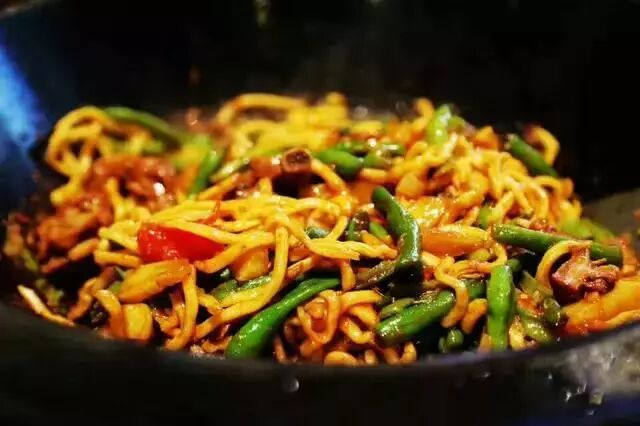 三种人不宜喝炒米茶_炒米茶禁忌_喝炒米茶的好处