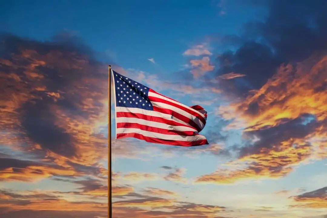 The Meaning of the Colors on the American Flag | Flags USA
