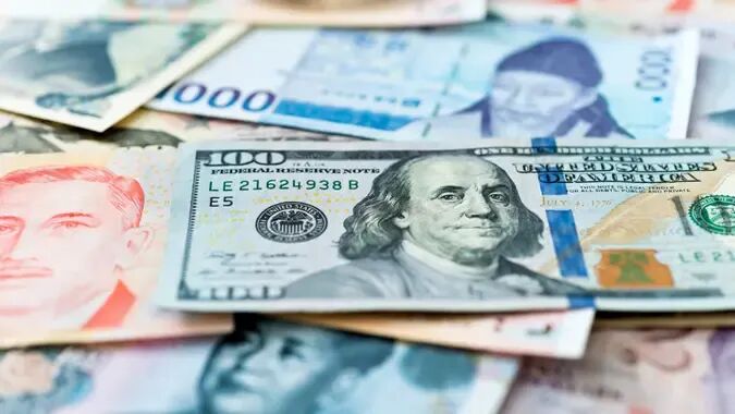 How Much Money Is in the World Right Now? | GOBankingRates