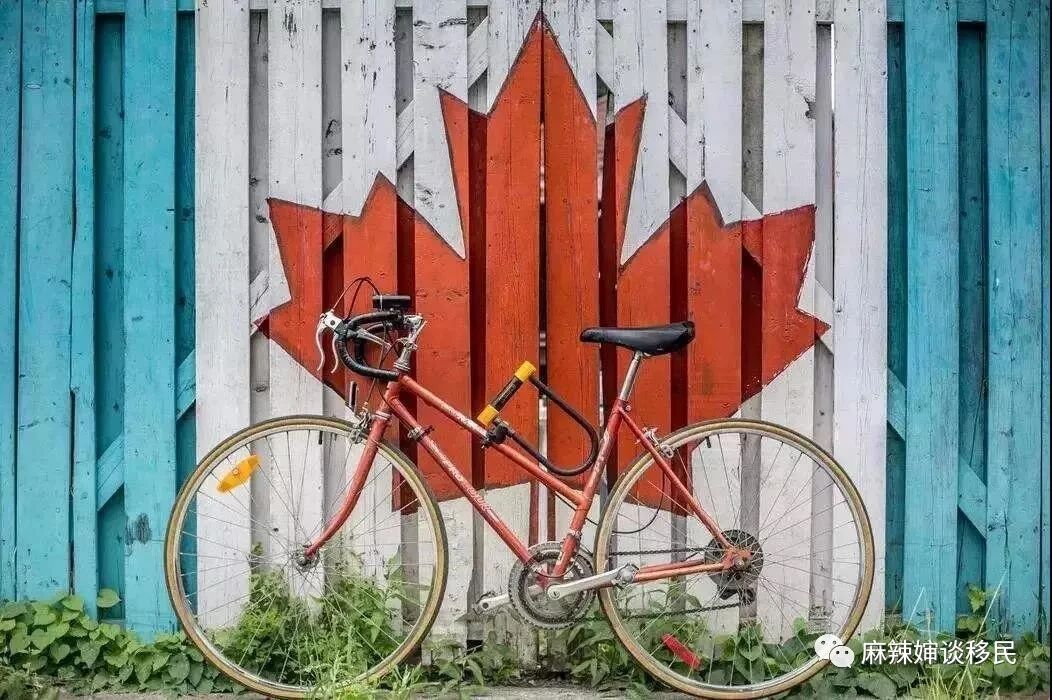 摆脱疫情影响，加拿大每月迎接2万新移民！