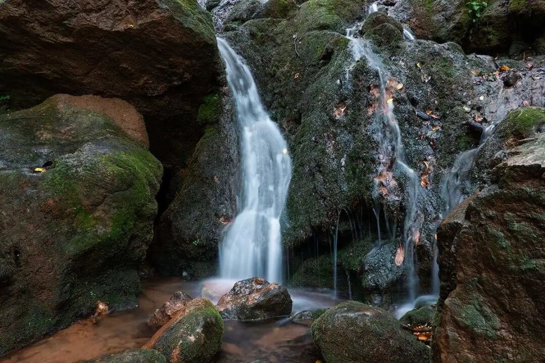 太壮观玉溪这个藏在山里的瀑布美得令人惊叹