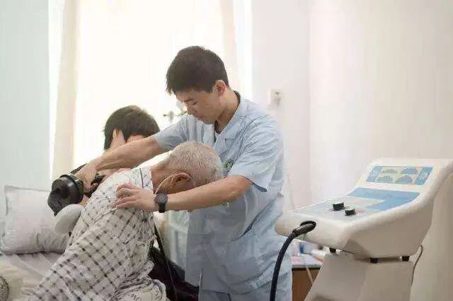 呼吸机是怎么用的使用无创呼吸机全步骤，建议收藏！_https://www.jmylbn.com_新闻资讯_第7张