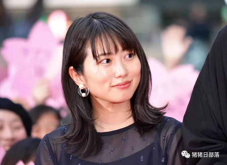 派遣占卜师 中 志田未来饰演的角色名字和 女王的教室 重叠 猪猪日部落 微文库