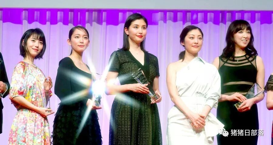 常盘贵子 吉冈里帆等众多美女 最佳珠宝佩戴奖 猪猪日部落 微文库