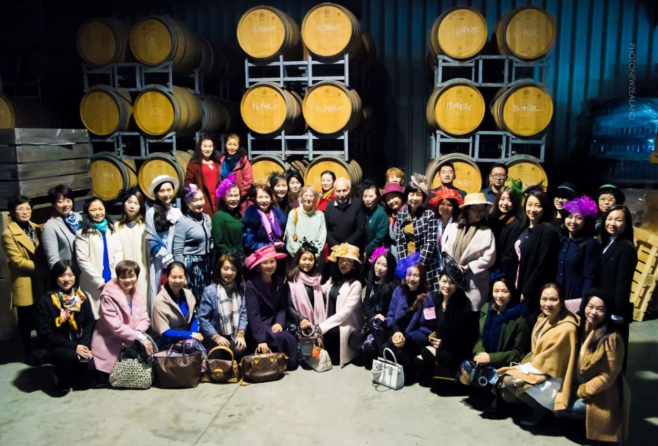 英式礼仪，品味红酒