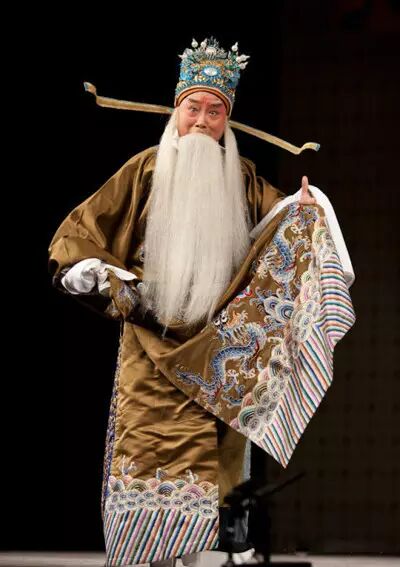 京剧《徐策跑城》