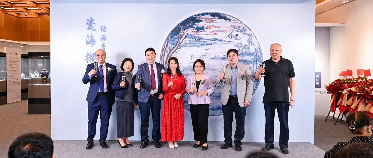 ƷţݴحɺߢӢảչĻͼƬ