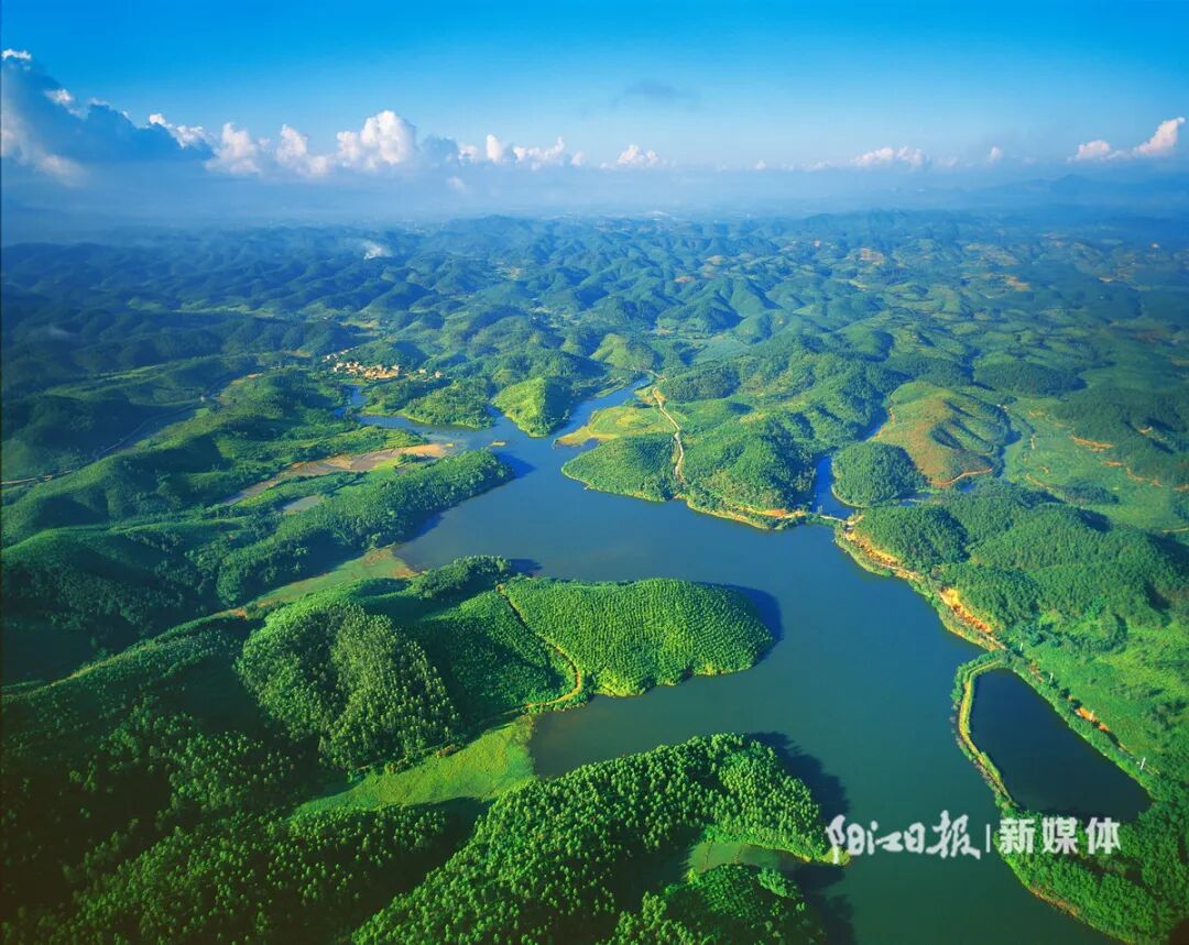 水清岸绿的上水水库 谭文强 摄近年来阳江积极推进农村集中供水让广大