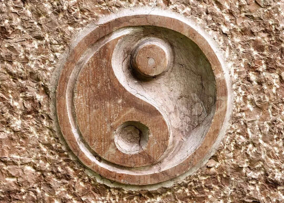 人旺不旺看阴宅，财旺不旺看阳宅！