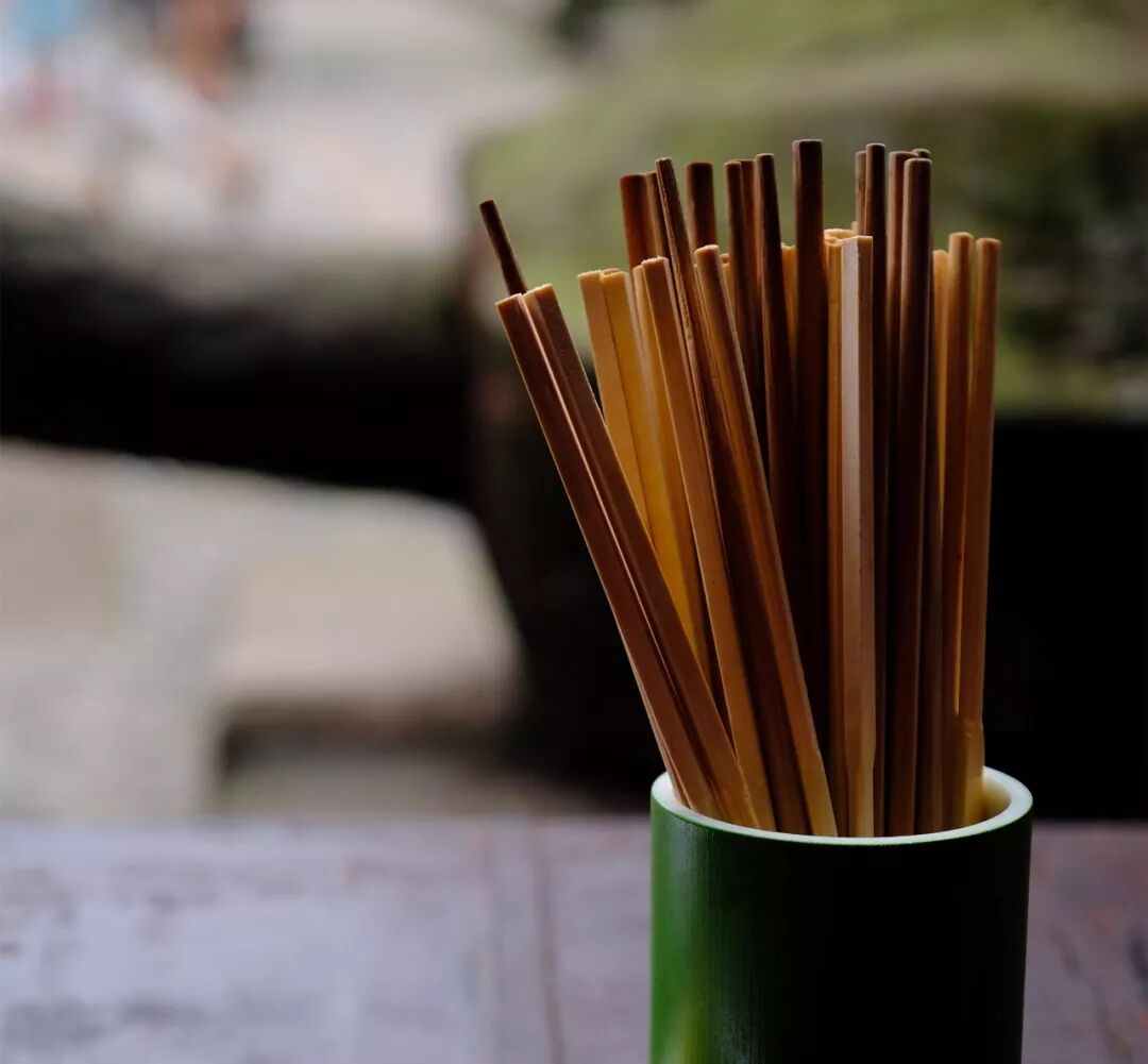 筷子的九大禁忌，看后吓一跳，给家人看看！