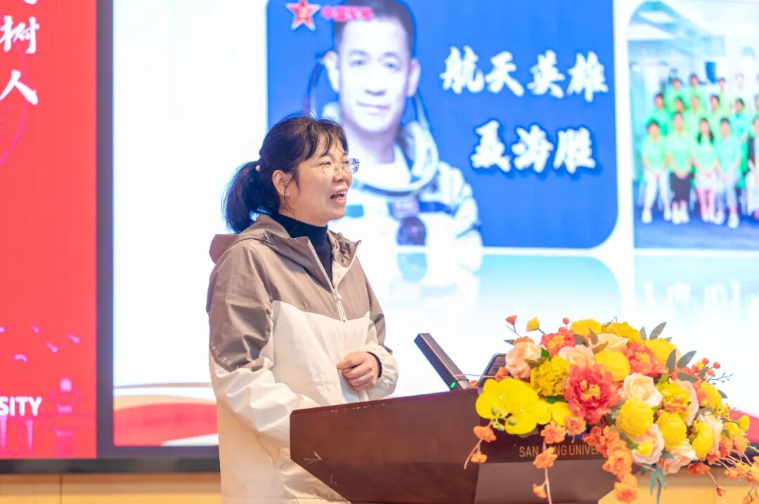 【人大】高华瑞：从家政服务员到全国人大代表，在三江学院聆听她的故事