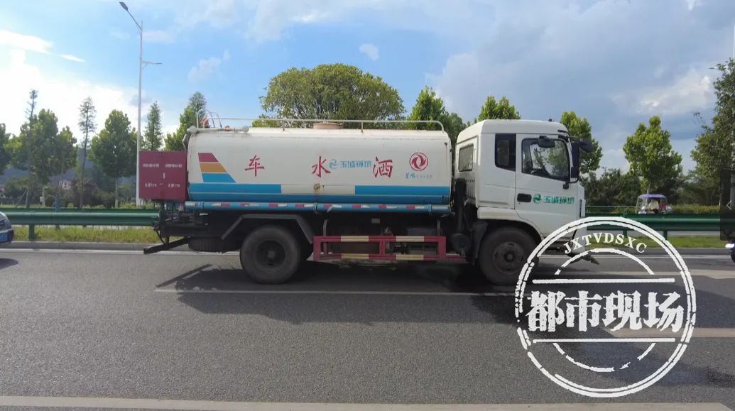 長沙清潔,長沙清潔服務,長沙專業(yè)清潔,長沙清潔公司,湖南專業(yè)清潔,長沙保潔公司,長沙專業(yè)保潔,長沙物業(yè)保潔
