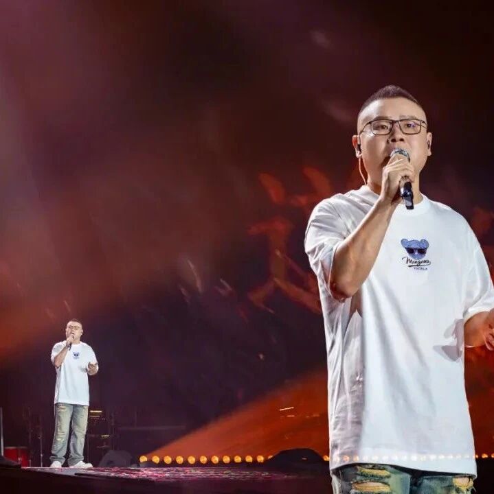 岳云鹏发长文回应办演唱会:我是业余但有颗爱唱歌的心;此前其演唱会被质疑“没歌唱、票价贵”