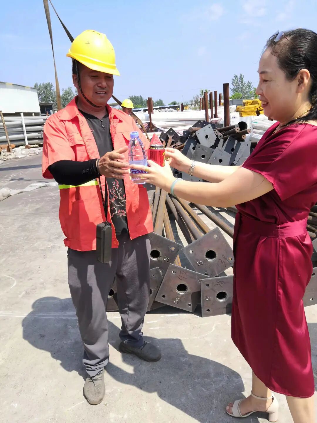 送清凉 | 炎炎三伏天“清凉”沁人心