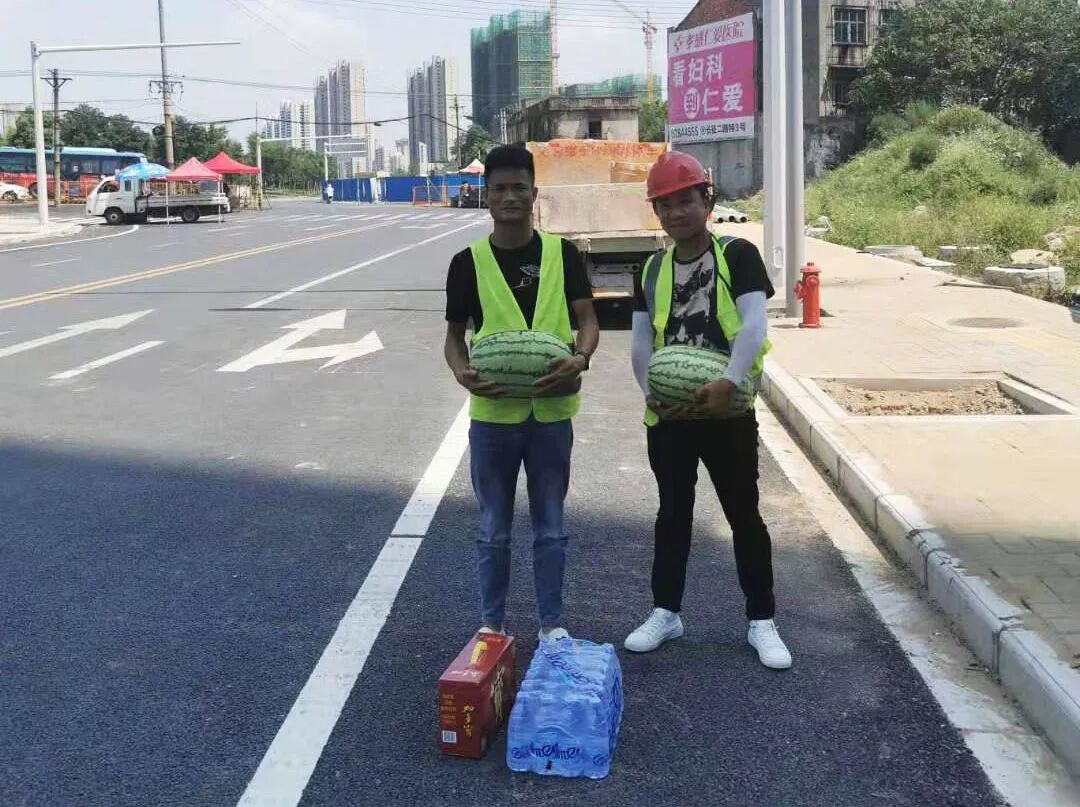 送清凉 | 炎炎三伏天“清凉”沁人心