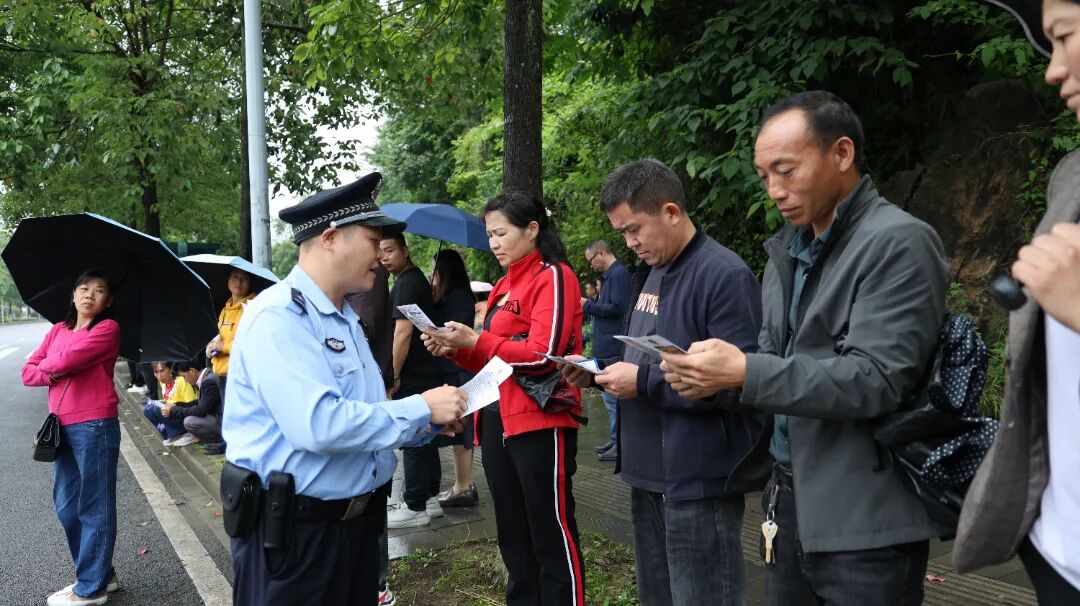湄潭公安圆满完成高考安保