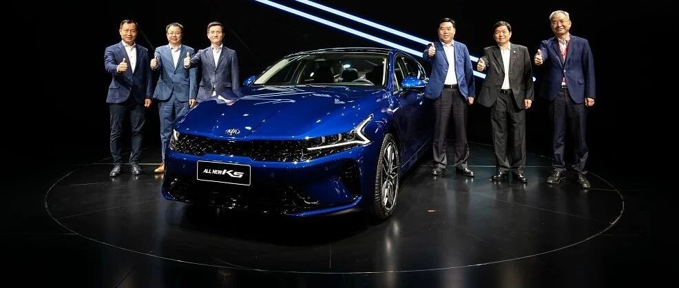 东风悦达起亚国产凯酷（ALL NEW K5）成都车展正式亮相   因“最年轻”SLAY全场