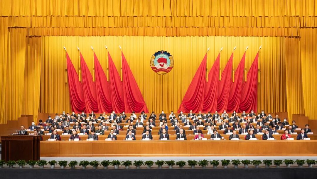 凝聚共识谱华章 踔厉奋发勇攀登丨市政协六届一次会议隆重开幕