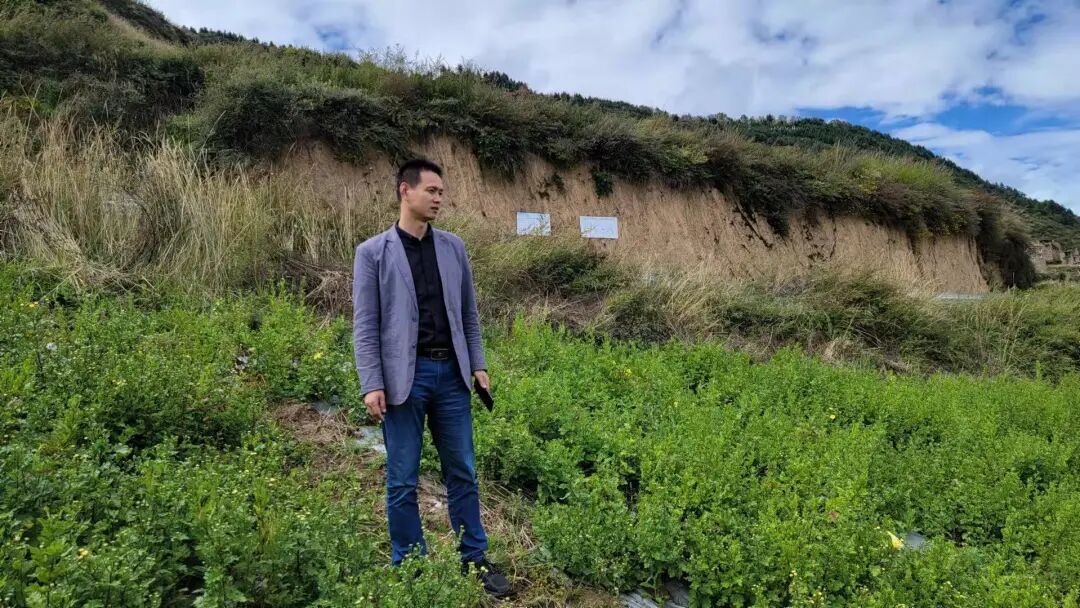 海宁援助黑水干部周立强今年中秋不回家共富路上一起走