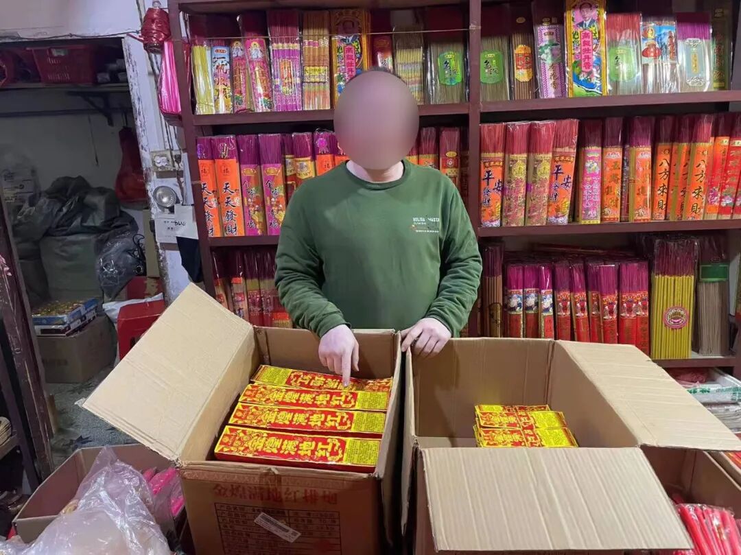 广东警方严厉打击查处非法运输储存经营燃放烟花爆竹等违法行为