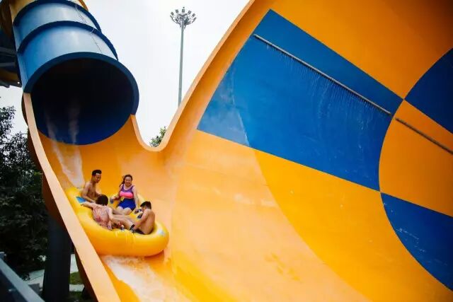 郑州奥帕拉拉水公园 香堤湾温泉(两大两小套票)