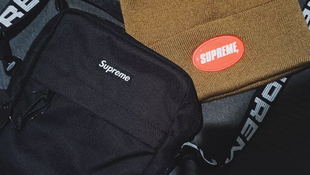 第一次排队买supreme 我被保安骂了 1626潮流精选微信公众号文章