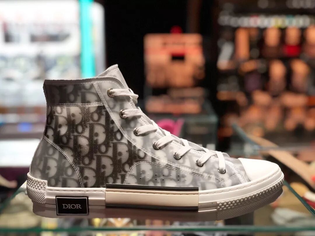 dior的这双匡威真的有点狠