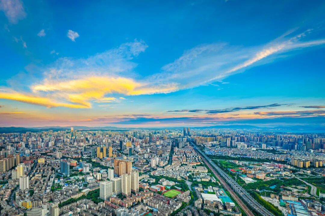 大景万达 人民日报客户端.jpg